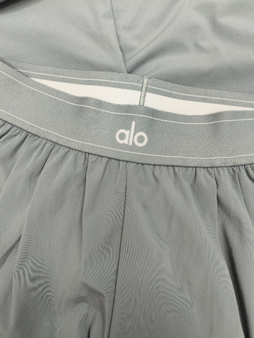 Alo Yoga Brand Trouser🌻Steel Gray(Women's Regular 30-inch)🌠 - Picture 5 of 8